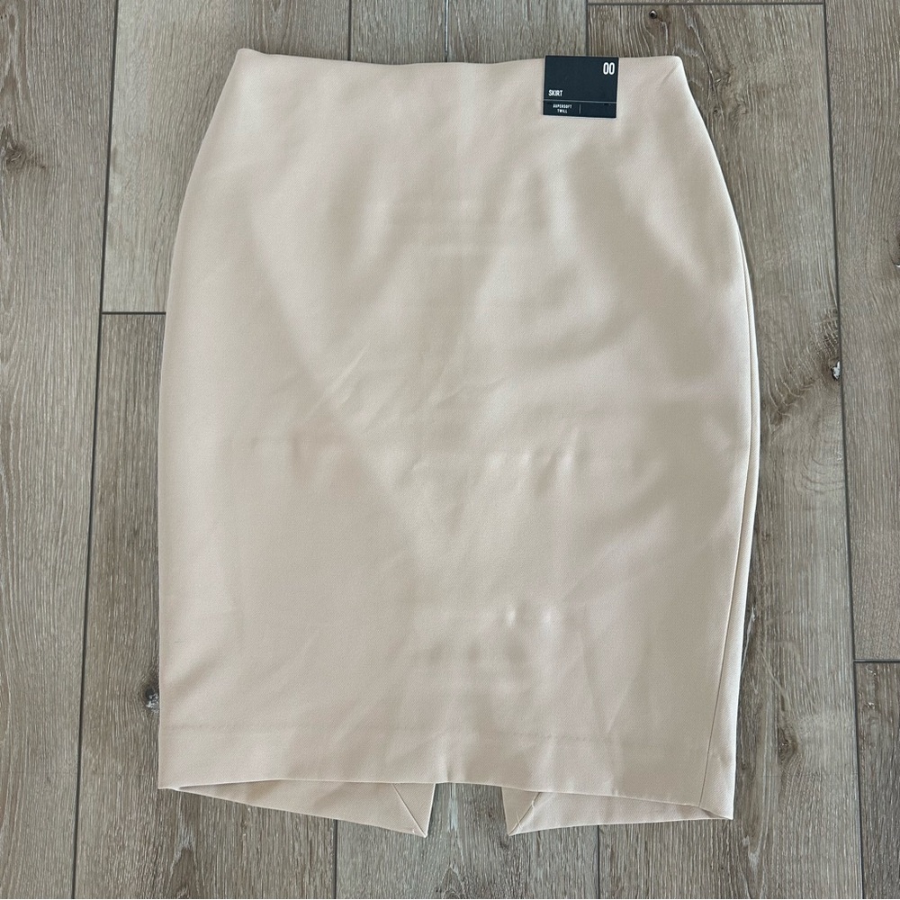 NWT Express Cream Light Tan Pencil Skirt Supersoft Twill Fabric Work Skirt 00